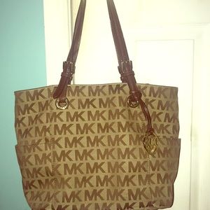 Micheal Kors Handbag